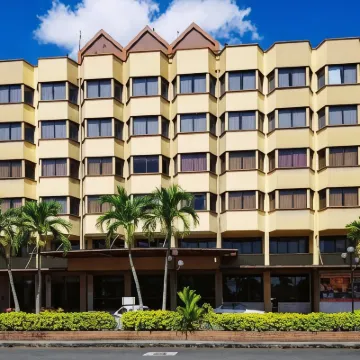 Hotel Grand Crystal Hoteles cerca de Mezquita Zahir