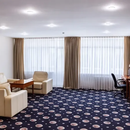 DIS President hotel (Дис Президент)