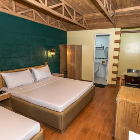 Urban Travellers Hotel