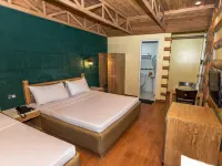 Urban Travellers Hotel - 3-Star