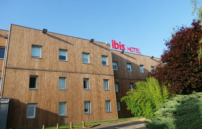 ibis Nemours