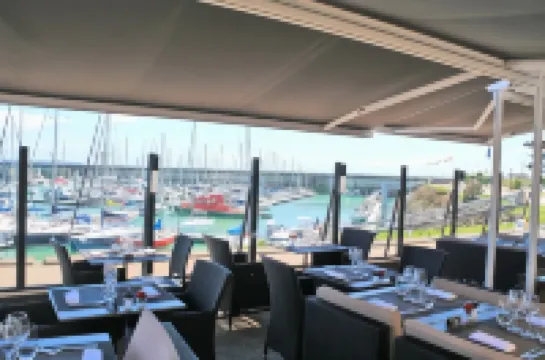 ไอบิส กร็องวีล ปอร์ เดอ แปลซ็องซ์