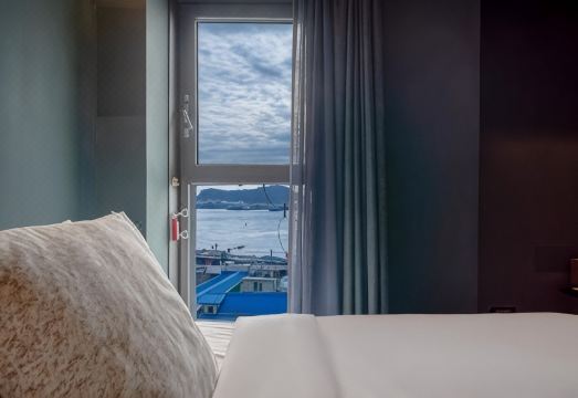 브라운도트 다대포 뷰