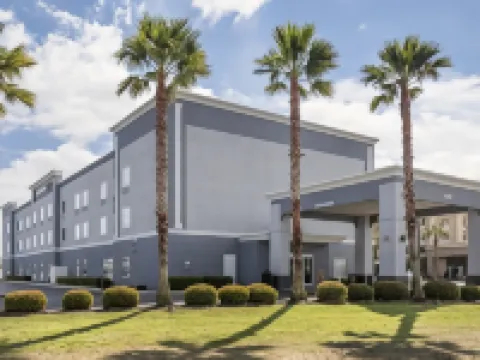 เบสท์เวสเทิร์นพลัส บรันส์วิค อินน์แอนด์สวีทส์ โรงแรมในบรันสวิก