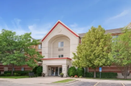 เมนสเตย์สวีทส์ ชิคาโก - ชอมเบิร์ก โรงแรมในชอมเบิร์ก