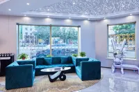 Wuchang Grey Whale E-sports Hotel