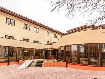 Johann Strauss Hotel Hotels near فلوريسكا بارك
