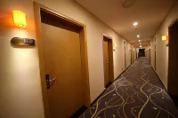 7 Days Premium (Pingyuan Xinhua Road)