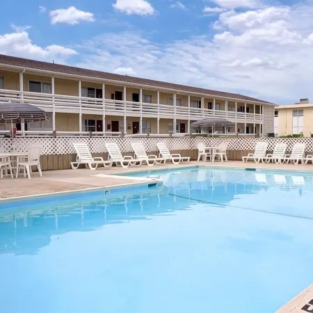 Mariner Inn and Suites