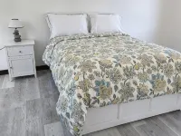 Modern private home central location to beautiful coastal views Hotels in Steuben