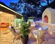 Rock House Retreat w/Hot Tub and Fireplace. Pet Friendly!
