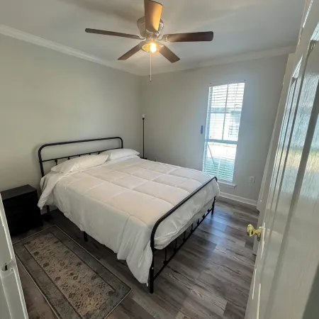 Charming 3-bedroom house with AC in Prairieville