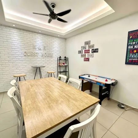 H&H 2 【Karaoke•16 pax•Game•Landed House】by Sakura Homestay