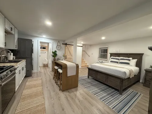 NEW!! Charming STUDIO with AC, WiFi & Fire Pit less than 3 MINUTES to Acadia.