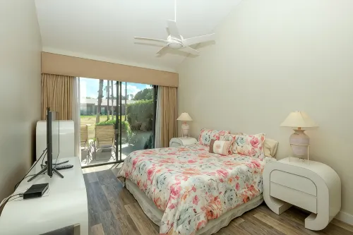 PALM VALLEY COUNTRY CLUB: Best Loc, Pickelball/Tennis, Gym, 2 Bdr+Den Pools/Spa - 4-Star