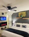 Cozy-Boho Private Guest Suit - Homestays