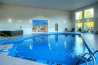 Hotel Vacances Tremblant - parking