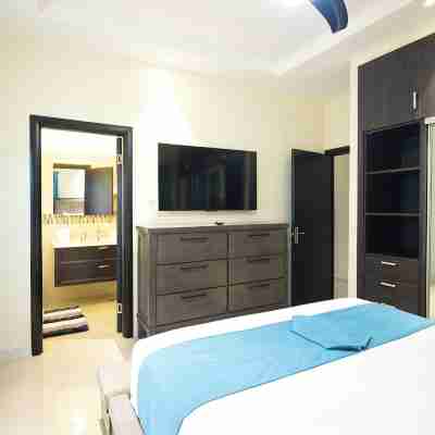 D&D Divine SuiteOcho Rios, St. Ann Parish Rooms