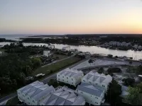 3/3 Condo across from the River! Close to beaches!