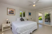 7BR Oasis in Paradise on One Happy Island - Bungalows