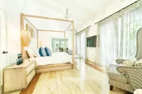 3 min from minitas beach and direct access to the golf camp... Hotels in 