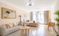 Jiaju Boutique Stay Apartment (Xinyang Tianrun Plaza Railway Station)