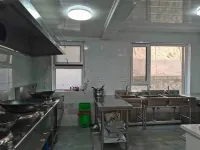 Fengcheng Juxiange Hot Spring Homestay