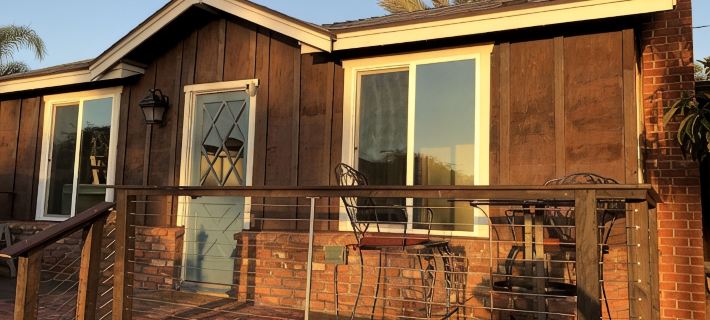 Private, Vintage, 2Bd, 2ba, Third Acre Lot, Ocean Views, Amazing Sunsets! エンシニータスのホテル