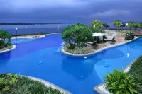 Ramada Resort Cochin - Beach