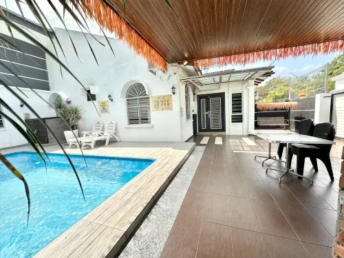 H&H 1 by H&H Leisure Guest House - ヴィラ