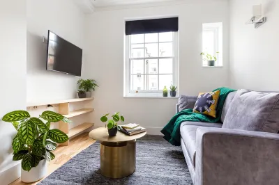 Kula London - Bloomsbury โรงแรมใกล้เธียเตอร์แลนด์