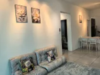 Family Comfy Deluxe Homestay