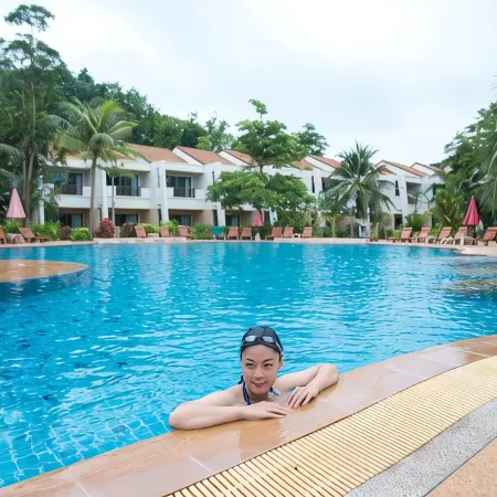 Hotel and Beach Bungalow at Lanta Resort