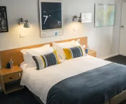 The Oriana Orange - Retro Hotel & Resort