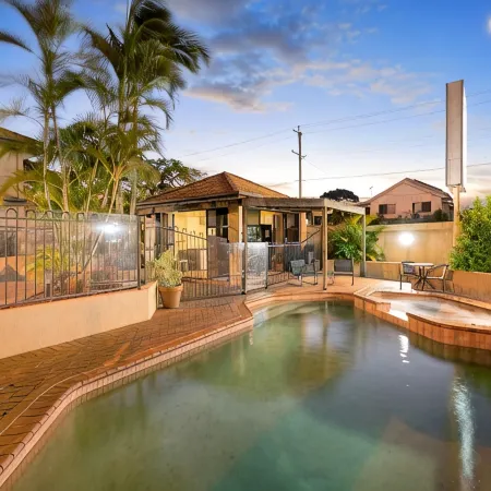 Pegasus Motor Inn and Serviced Apartments