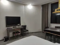 Miluo Huasheng Hotel