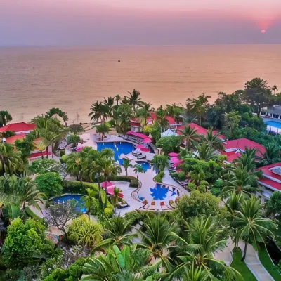 Wora Bura Hua Hin Resort & Spa Hôtels à proximité de : Montagne Takiab