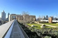 High-End 1Br AC & Balcony Vauxhall Zone 1