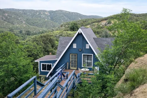 Cozy Chalet Retreat in Banning, California Pets-Friendly!