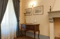 Cortona apartment on the night alley - Old Town - Condos