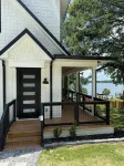 Luxurious Lakefront retreat with own private dock. - 4-Star