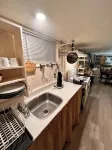 Riverside suite on York River in town free parking