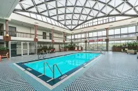 Holiday Inn Express & Suites Pittsfield-Lenox-Berkshires by IHG