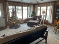 Quiet waterfront cabin near Tomahawk & Minocqua, Pet friendly - Hytter