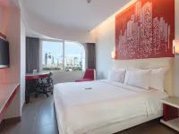 Blue Sky Hotel Petamburan Hotels near Slipi