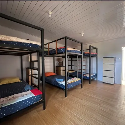 Atlante Hostel Hotels near Pulau Menjangan-besar
