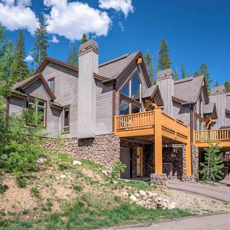 Two Primary Main Level Suites, Hot Tub and Magnificent Views