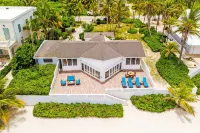 Moon Glow DREAMY 2BR OCEANFRONT VILLA WITH PRIVATE BEACH, Kayak, Snorkeling