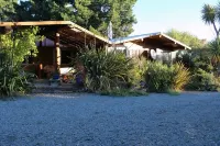 Character Log Lodge with Great Mountain Views - Mountain view