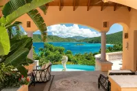 Villa Delfina- Private Beach! Spacious 5 Bedroom Villa in Lower Peter Bay!